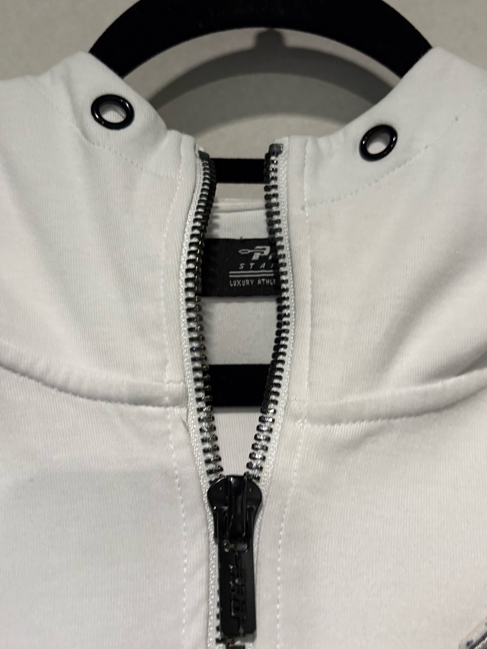 Pro Standard - Ohio State Buckeyes - Men's Classic Full Zip Hoodie. Size XL - Picture 8 of 15